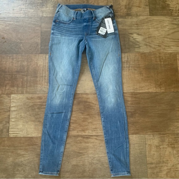 True Religion Denim - True Religion pull on jeggings Jenny Curvy